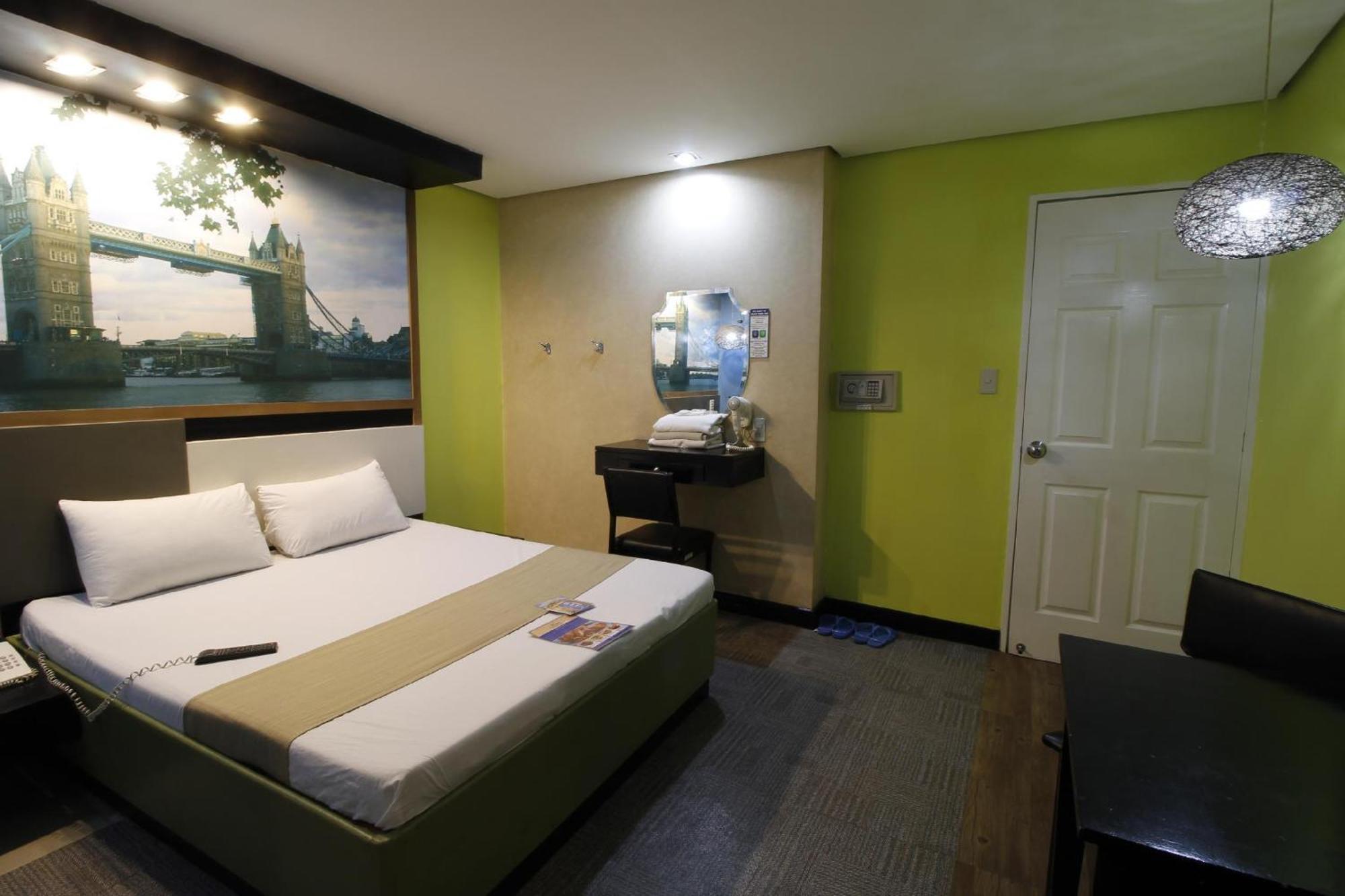 Hotel Dreamworld Araneta Cubao Exteriör bild