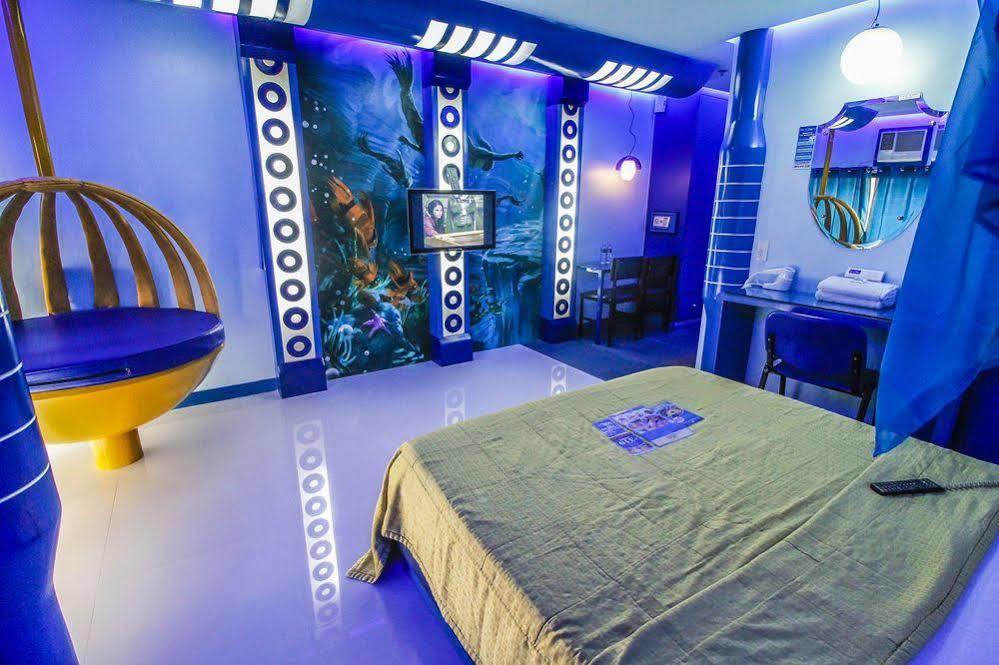 Hotel Dreamworld Araneta Cubao Exteriör bild